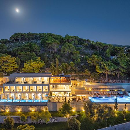 Myzith Luxury Suites Keri Exteriör bild
