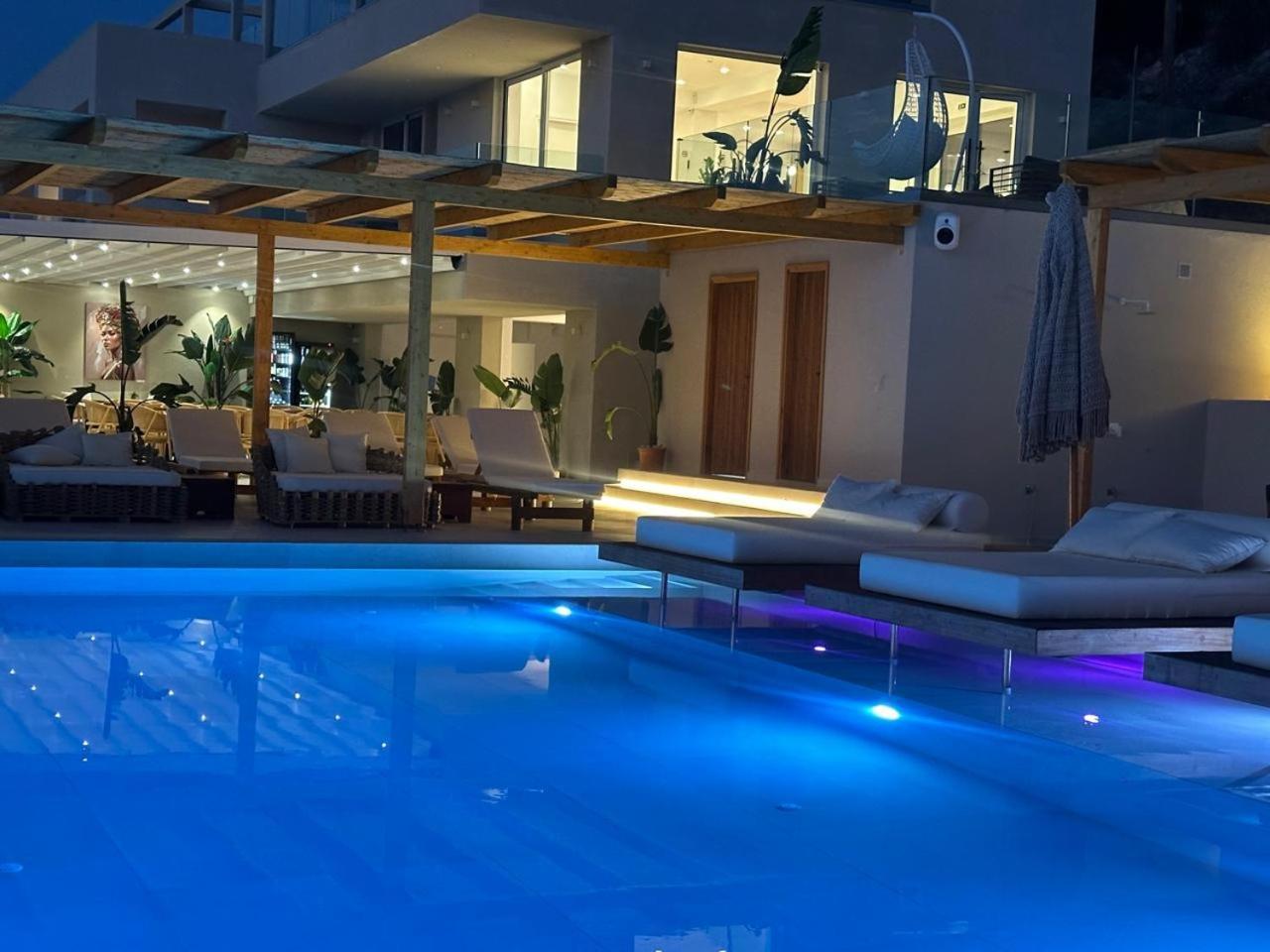 Myzith Luxury Suites Keri Exteriör bild