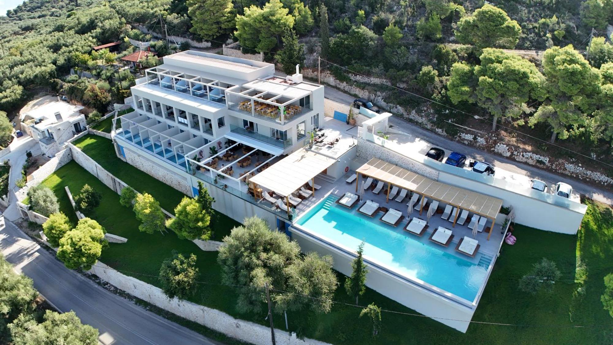 Myzith Luxury Suites Keri Exteriör bild