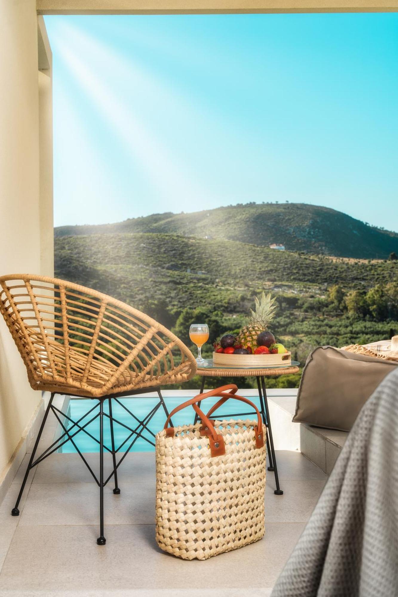 Myzith Luxury Suites Keri Rum bild