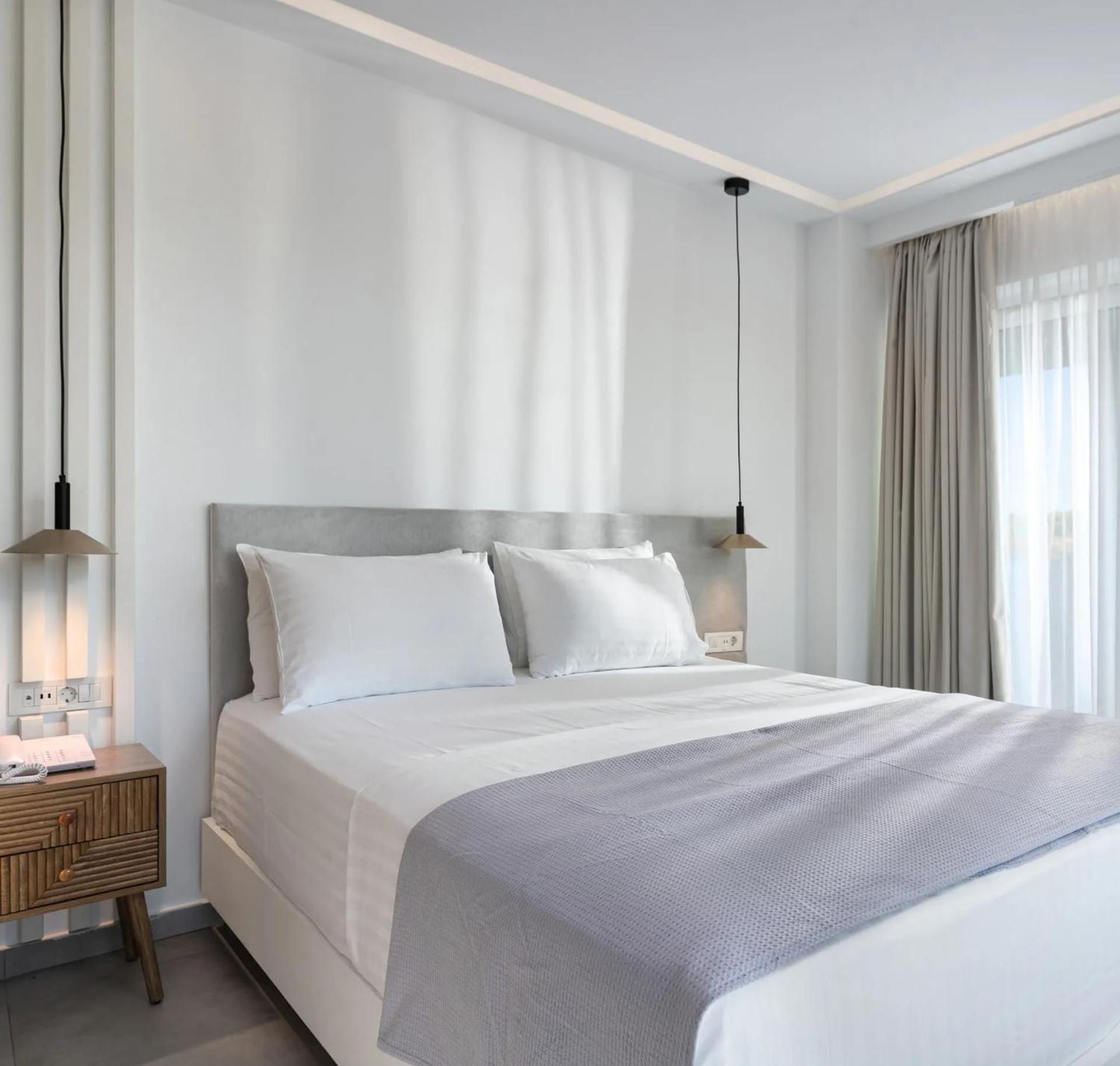 Myzith Luxury Suites Keri Exteriör bild